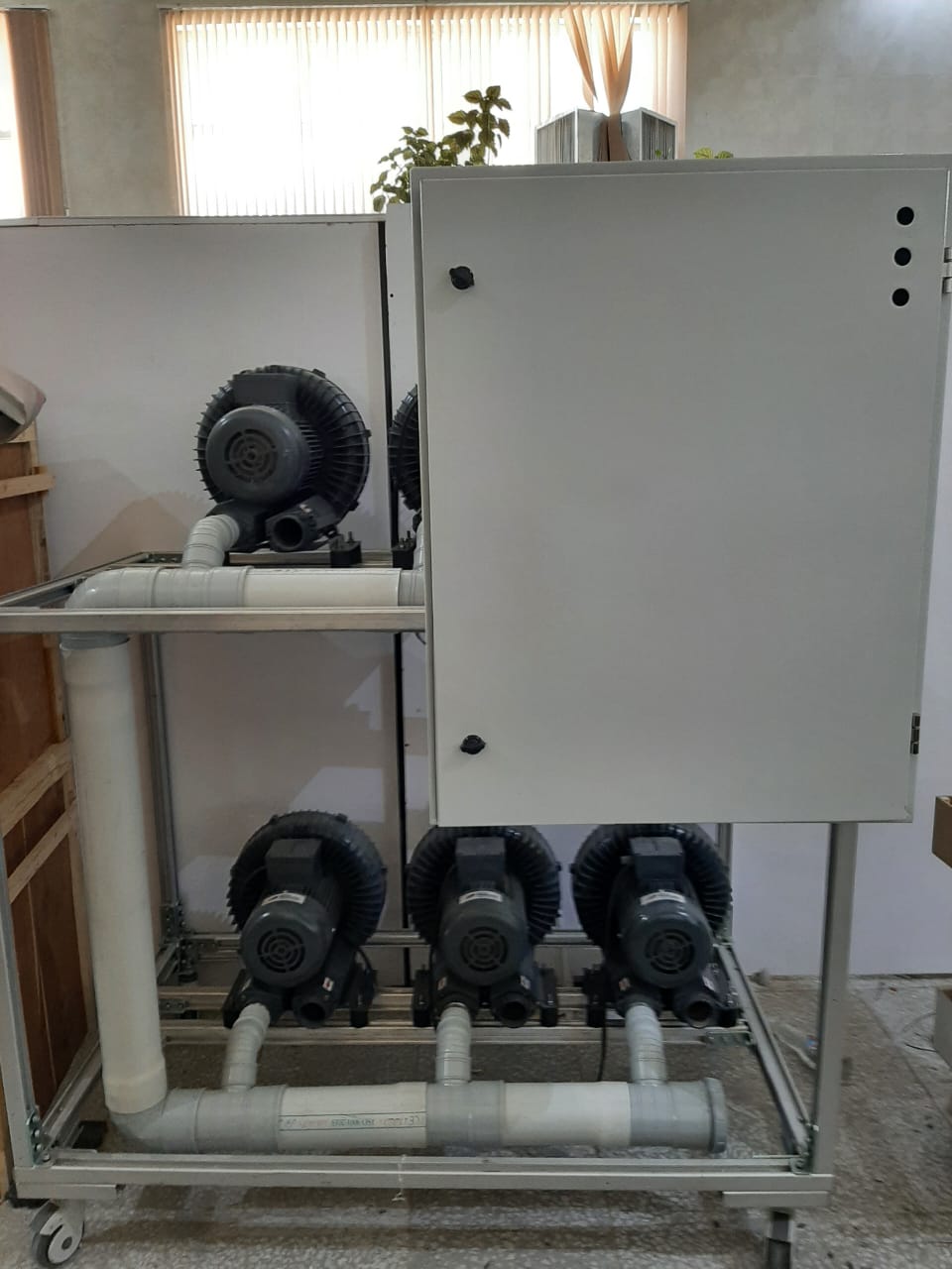 ساکشن مرکزی دندانپزشکی دانشگاهی MegaZomit-P240 — تصویر ۲